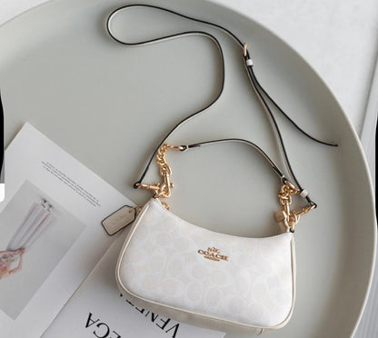 Cooach Teri White Bag
