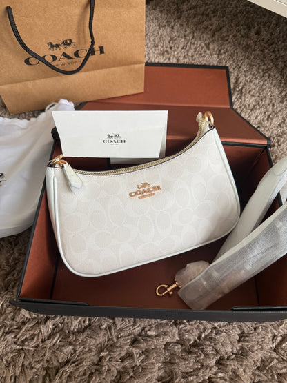 Cooach Teri White Bag